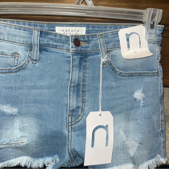 Nature Denim Distressed high rise shorts NWT - Picture 5 of 11